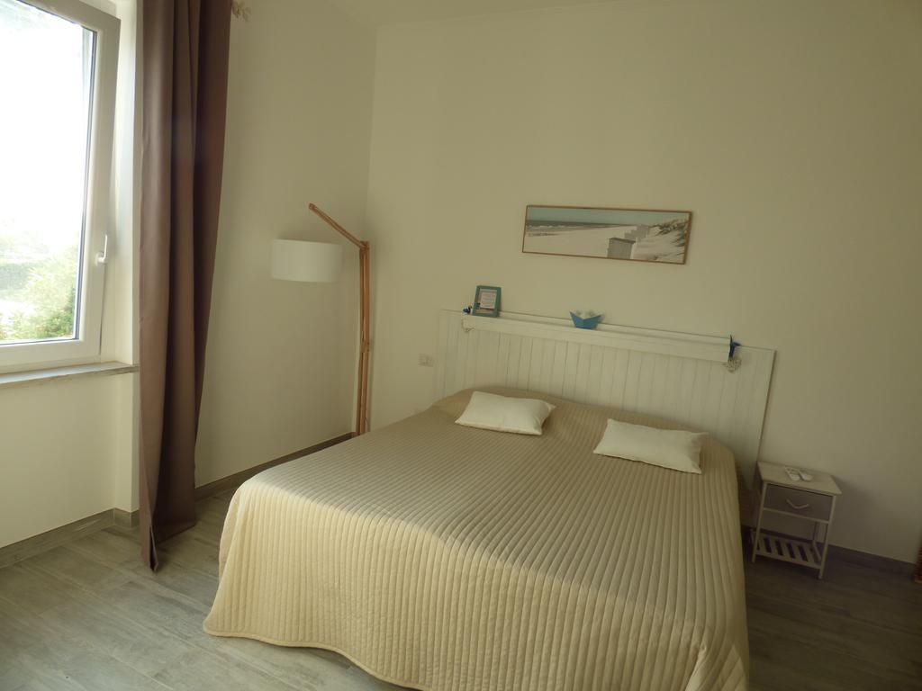 One More Night Fregenae Exterior foto